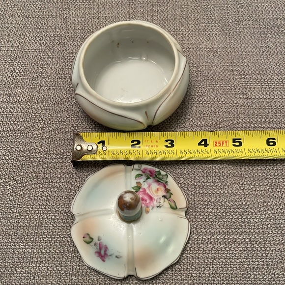 Vintage Rare Thames Hand Painted Porcelain Trinket Dish with Lid No Flaws - Picture 9 of 11